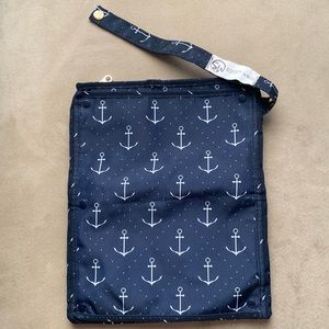 Sarah wells wet/dry pumparoo bag